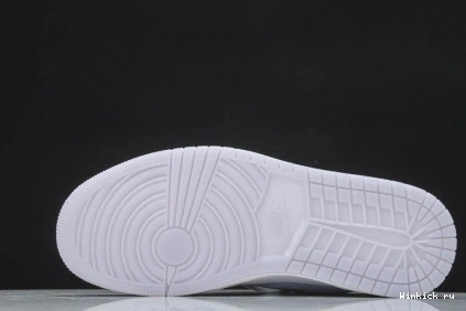 Mid Wolf Jordan Aluminum Grey Air 1 0821